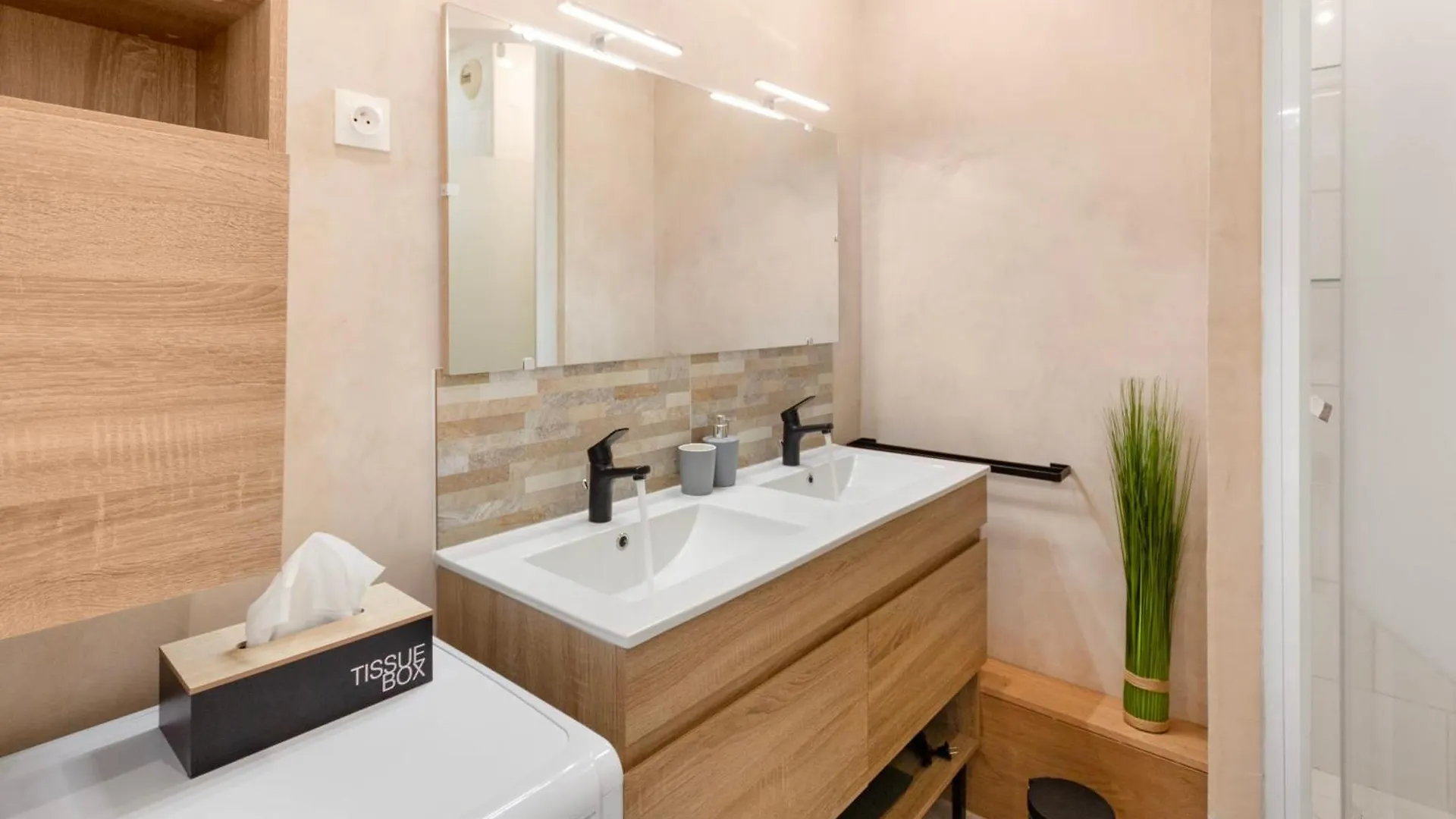 Le Nala - Spacious - Ac - Wifi - 10 Min From The Sea Nicea 0*,  Francja